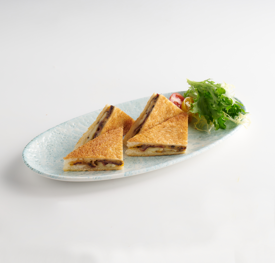 西班牙“比基尼”三文治 